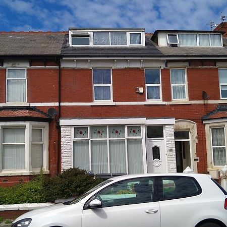 Shaftesbury Hotel Blackpool Exterior photo